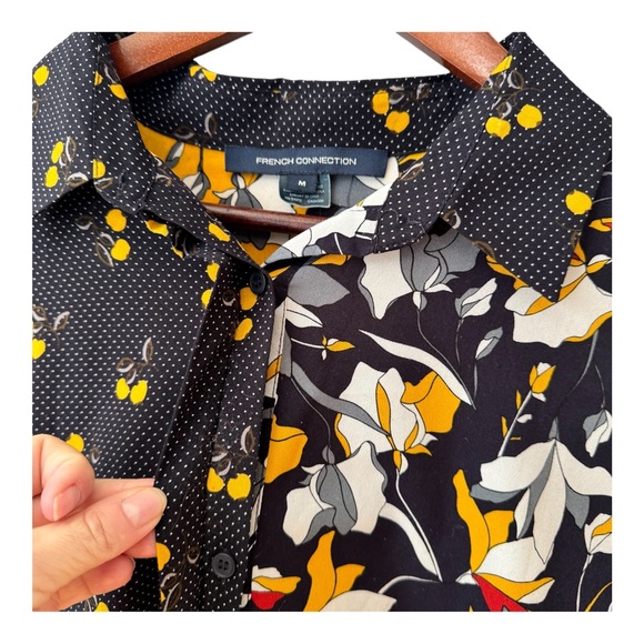 French Connection Aventine Light Pleated Shirt. Size Medium - Picture 4 of 15